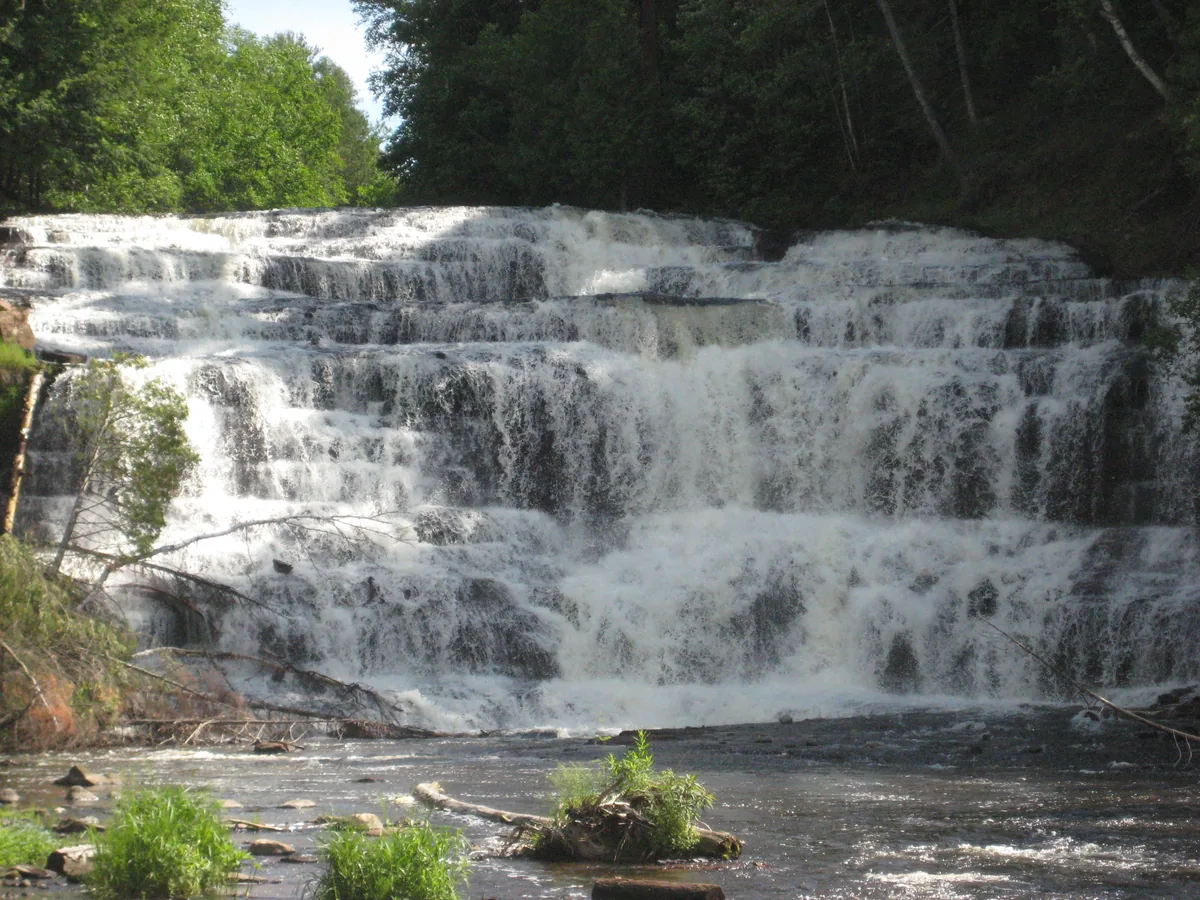 Shadowy view of Agate Falls