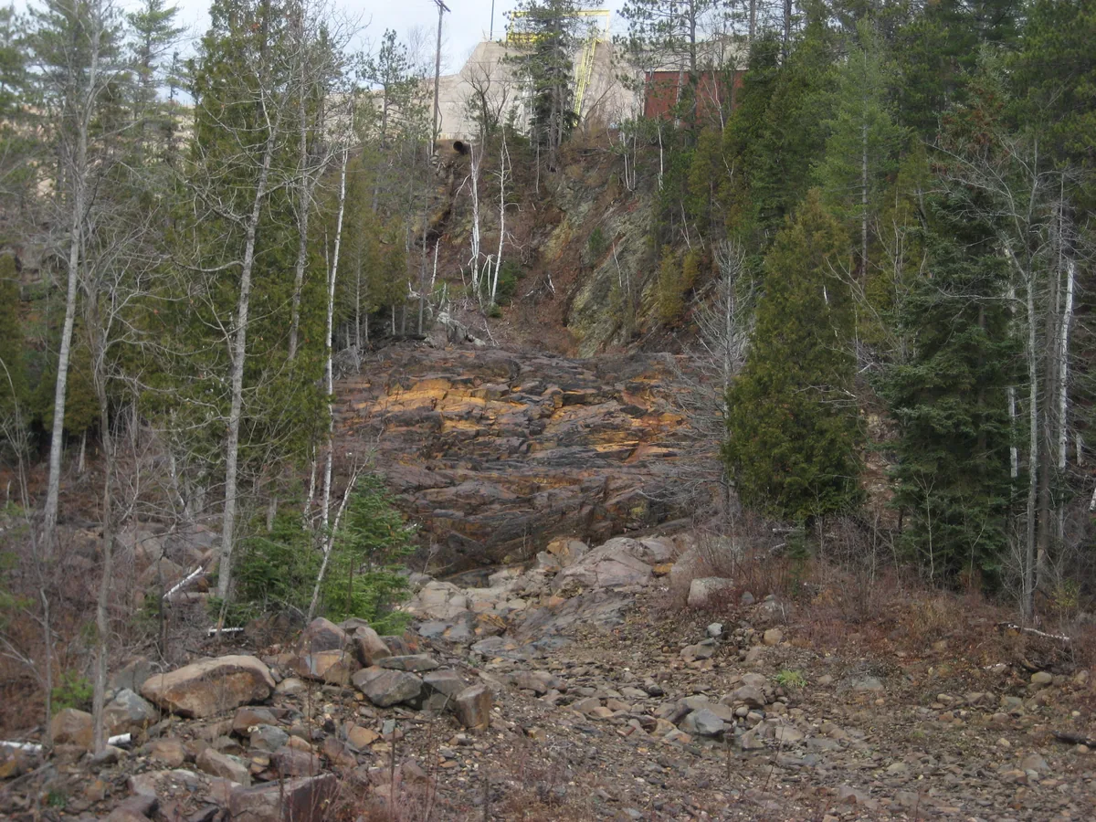 Colorful rocks and dam