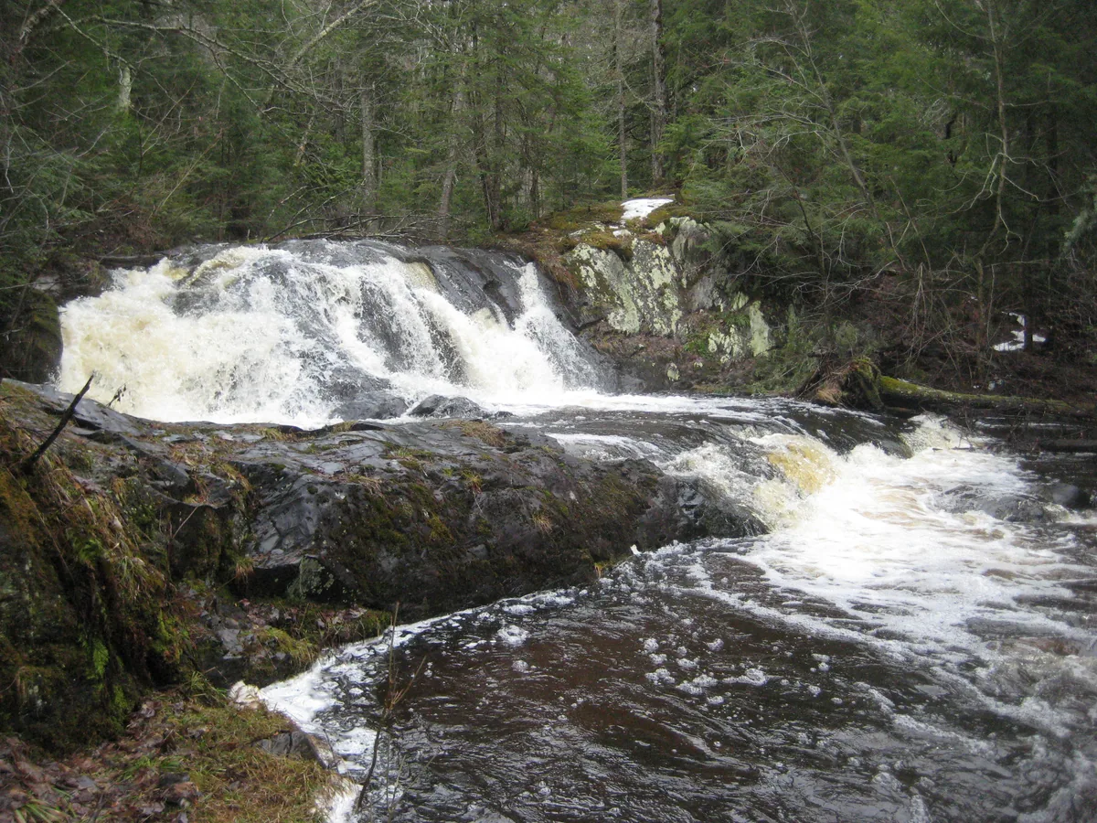 Foaming full drop of Duppy Falls
