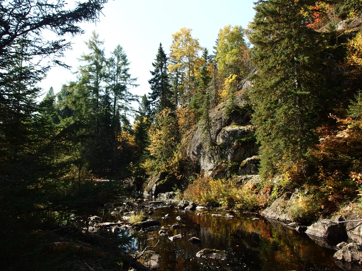 Rock outcroppings along West Peshekee
