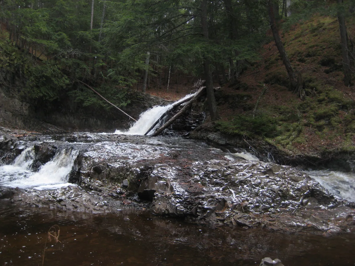 Dusting of snow around the falls