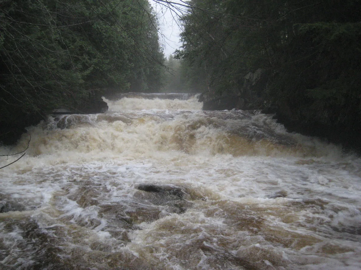 Mass of water hiding the falls