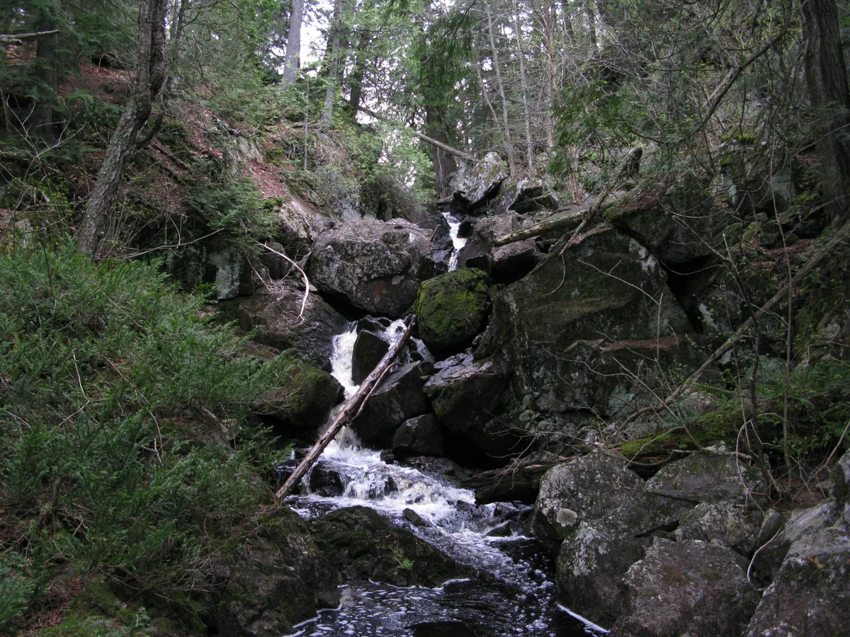 No Name Falls, upper drops