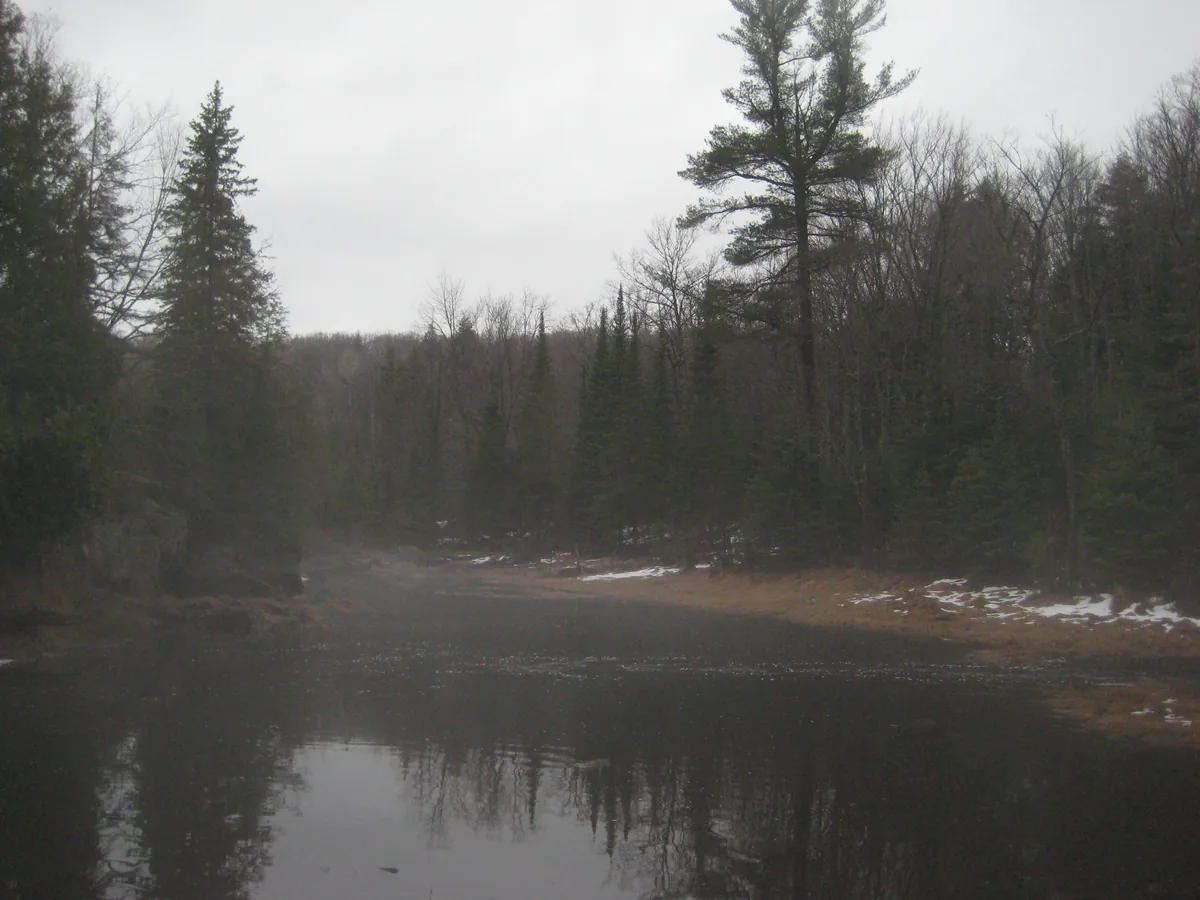 Dark upstream pool