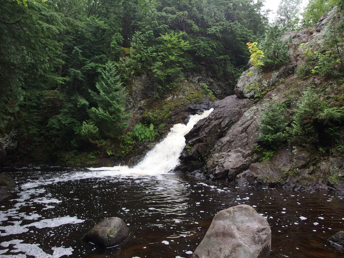 Lower drop and deep, dark pool below