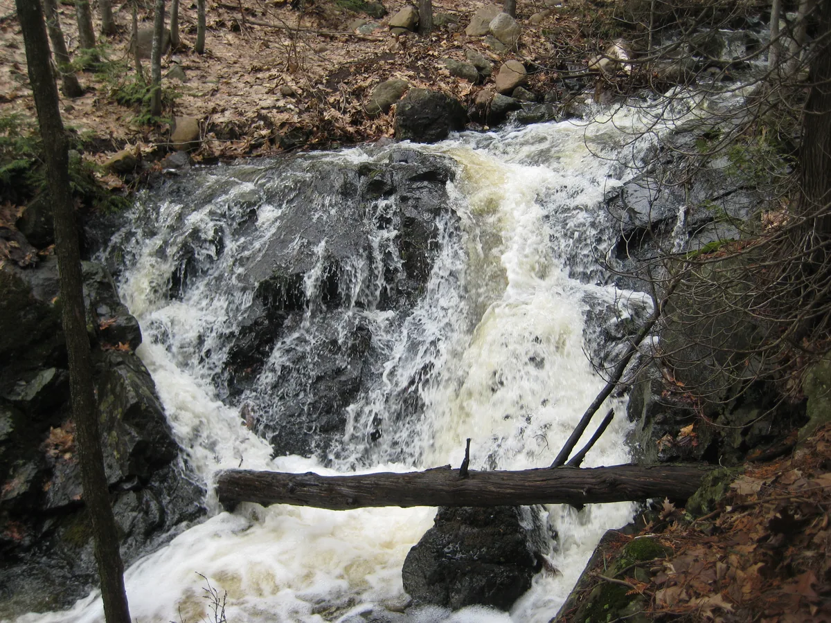 Rounded drops above the main falls