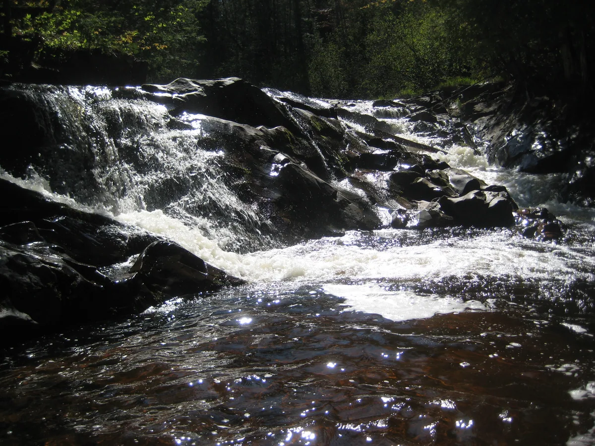 Wet, rugged rocks